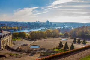 Saint-Cloud investir